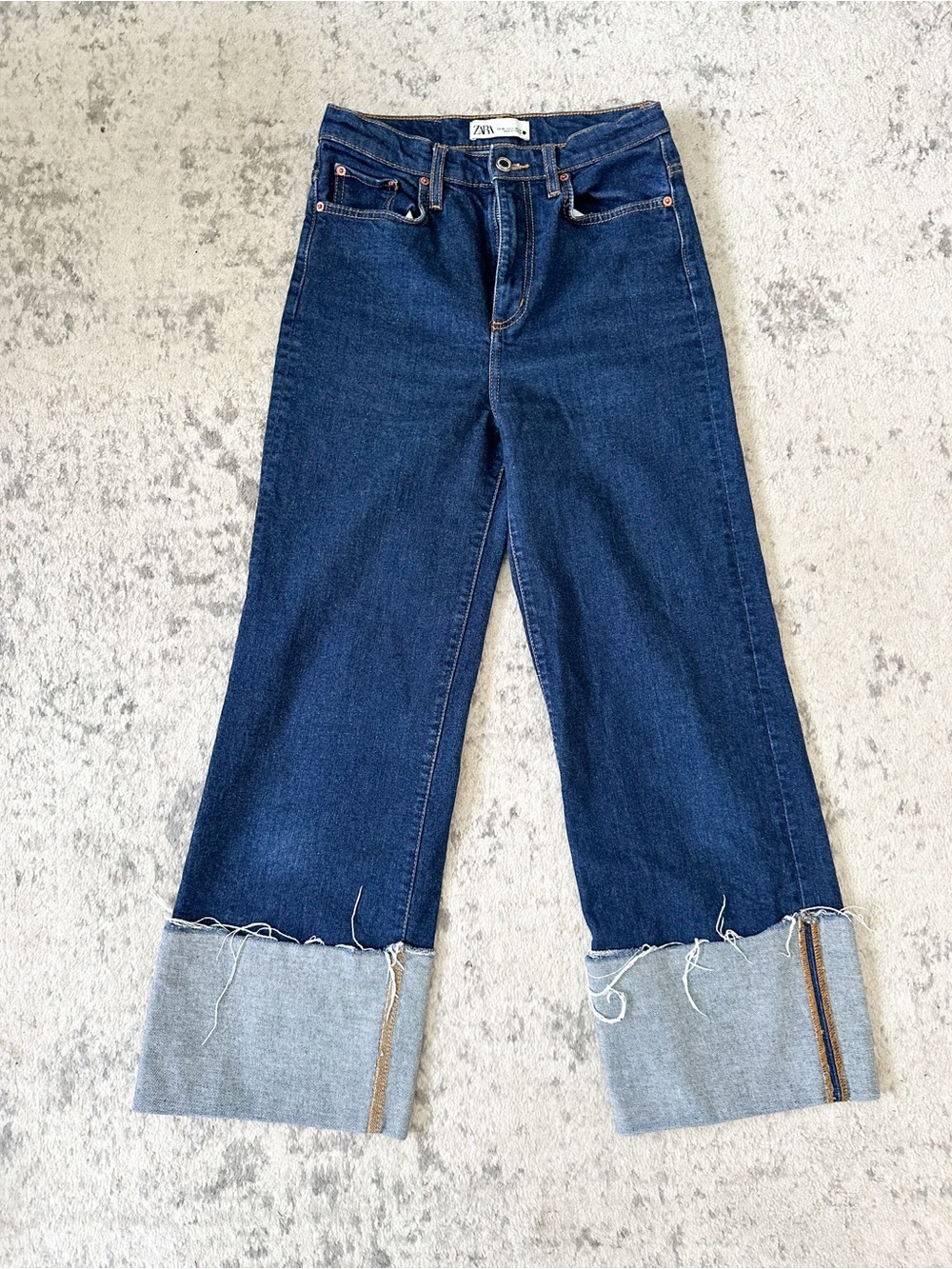 ZARA The Folded Up Wide Leg Jeans / size 4